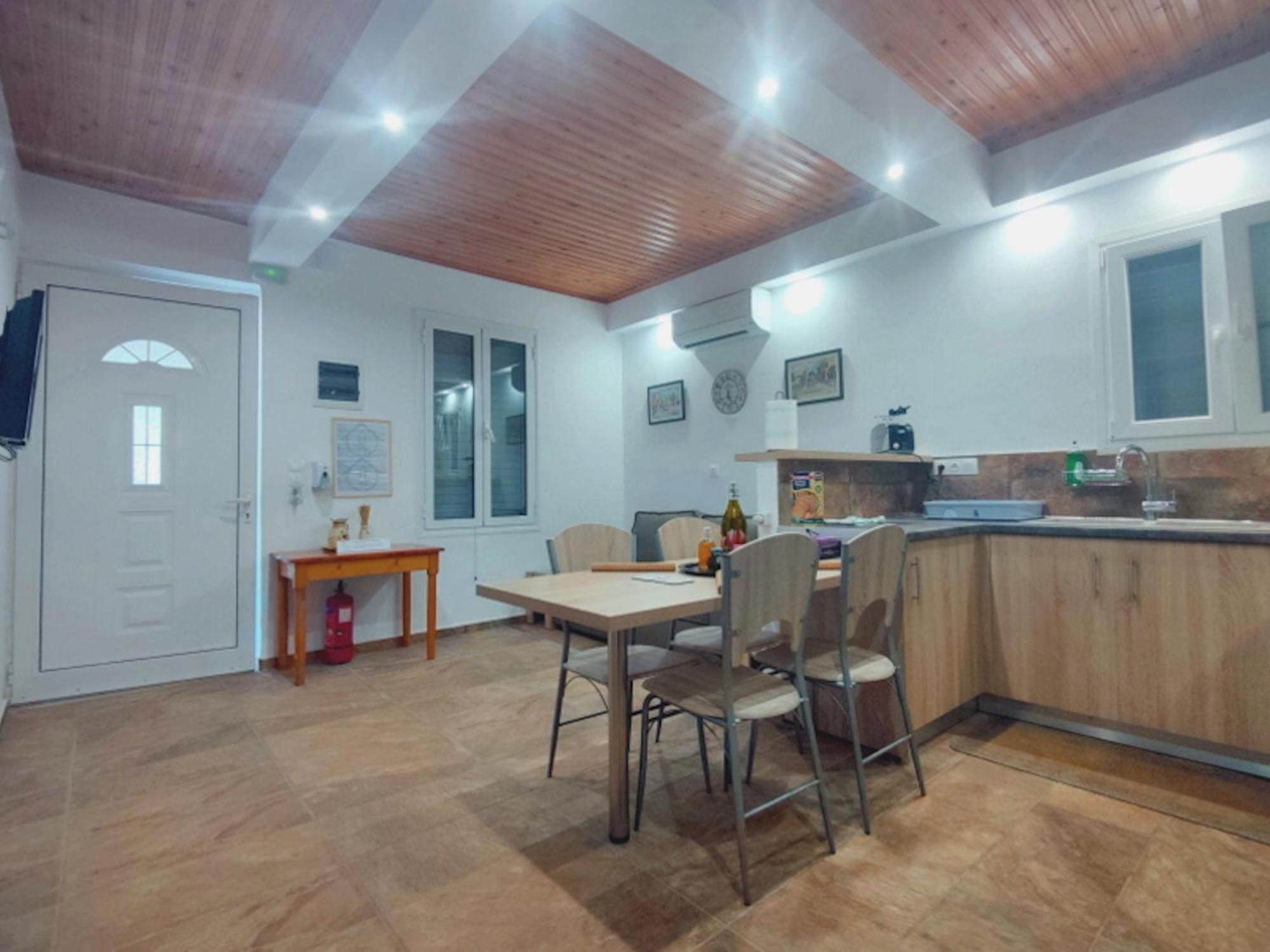 Arokariapartments Корони Экстерьер фото